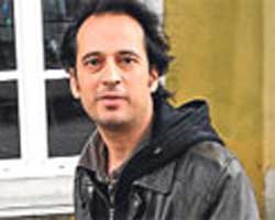 Timuçin Esen... HAKİMDEN AZAR İŞİTTİ. "SANATIN BENİ İLGİLENDİRMEZ!"