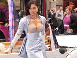 Adriana Lima...2 MİLYON DOLARLIK SÜTYEN!...