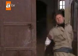 Kurtlar Vadisi Pusu 99. Bölüm Fragmanı yayınlandı... POLAT'IN  REHİNESİ VURULUYOR...