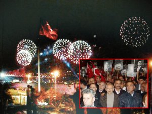 Cumhuriyeti coşkuyla kutladık? KILIÇDAROĞLU KÖŞKTE DEĞİL CADDE'DE HALKLA BERABERDİ?