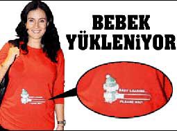 Ceyda Düvenci... İLGİNÇ HAMİLE KIYAFETİ!