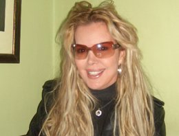 Harika Avcı.. EVİNE HACİZ GELDİ...