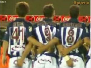 FUTBOLCULAR CİNSEL TERCİHİNİ AÇIKLAMALI MI?