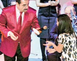 İbrahim Tatlıses... ÖYLE BİR ÇAM DEVİRDİ Kİ, DUA EDELİM KAN ÇIKMADI !...