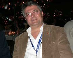 Aşkın Gönüler...  TURKHABERLER.NET'TE!