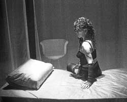 Şükran Moral... "LEZBİYEN PERFORMANSI" ÇOK KONUŞULACAK!