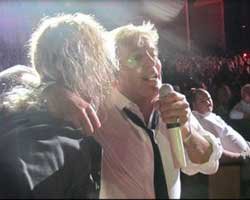 Emel Sayın... DOĞUM GÜNÜ SÜRPRİZİ ROD STEWART'TAN!