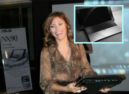 Seray Sever?  MÜCEVHER GİBİ NOTEBOOK'U TANITTI?