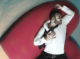 Adnan Fırat? YAPIMCILIĞI BIRAKTI, ŞARKICI OLDU?