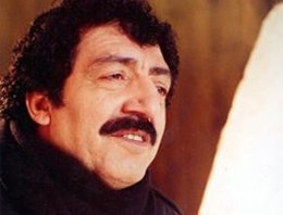 Müslüm Gürses..."OTUR OTURDUĞUNJ YERDEE FAZIIIIL"