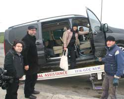 TÜRKÜCÜ SU  KONSERE ÇEKİCİ İLE YETİŞTİ!