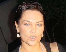 Hülya Avşar... TELEFON SAPIĞINDAN ŞİKAYETÇİ OLDU!