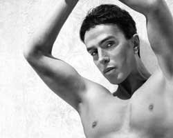 SURVİVOR'IN MOR GÜLÜ!