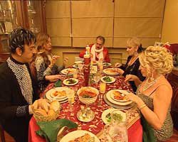 YEMEKTEYİZ FIRTINASI YILBAŞI ÖZEL KONUKLARIYLA BOMBA GİBİ DEVAM EDİYOR!