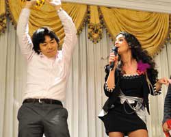 Eylem... JAPONLAR İÇİN BİR NUMARALI TÜRK POP YILDIZI!