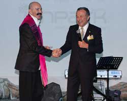 Cemil İpekçi... 2010'U ÖDÜLLE KAPATTI!