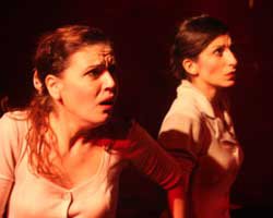 İBBŞT Genç Tiyatro'nun Yeni Oyunu..."KADINLAR, SAVAŞ, KOMEDİ"