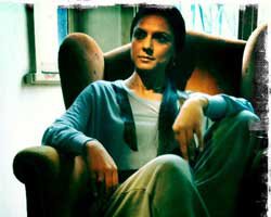 Eylem Eğin... HALK MÜZİĞİ EZGİLERİNİ FARKLI TINILARLA BULUŞTURDU!