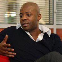 Pascal Nouma... SÜNNETLİ OLDUĞUNU PANTOLONUNU İNDİREREK GÖSTERDİ!