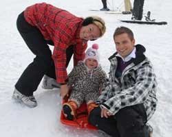 Pınar-Yağmur-Su Atacan... KAYAK KEYFİ YAPTILAR!