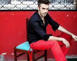 Kemal Doğulu... "ÜZGÜNÜM"'E KLİP ÇEKTİ!