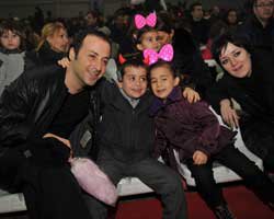 ALAADDIN ON ICE'A ÜNLÜ AKINI!