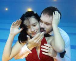 "Kanıt"ın gözde oyuncusu Deniz Çellioğlu...  "YÜZYILIN AŞKI" İLE TİYATRO SAHNESİNDE!