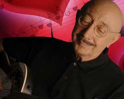 Özdemir Erdoğan... AŞK ŞARKILARINI HAYRANLARINA SÖYLEYECEK!