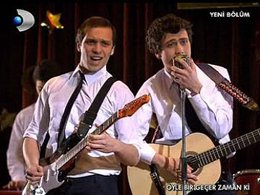 Aras Bulut İynemli... "METE"NİN ŞARKICILIĞI DA OYUNCULUĞU KADAR BEĞENİLDİ !..