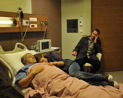 TRT 1'in yeni dizisi Sen De Gitme...  İZLEYENLERİNİ GÖZYAŞLARINA BOĞACAK!