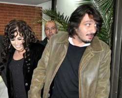 Zerrin Özer... SEVGİLİYE ÖZEL ŞARKI!