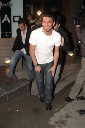 Arda Turan? "ARABAM BİLE ÖDÜNÇ.. ÇÜNKÜ PARAM YOK"!..