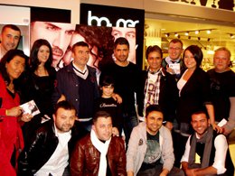 Özcan Deniz ilk galasını Radyoculara yaptı? FİLMLE BİRLİKTE ŞARKILARINI DA PAZARLADI !