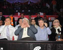 MALKOÇOĞLU'NUN BOKS HEYECANI