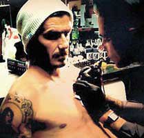 David Beckham... GÖĞSÜNE HZ.İSA'NIN DÖVMESİNİ YAPTIRDI!