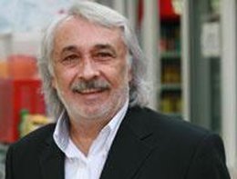 Müjdat Gezen... SENARİSTE HAKARETTEN HAPİS CEZASI ALDI!