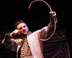 İBB Şehir Tiyatroları'nın Yeni Oyunu:ZIRHLI KURT!