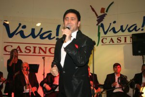 İzzet Yıldızhan-İbrahim Tatlıses? KIBRIS'DA BÜYÜK KAPIŞMA!..