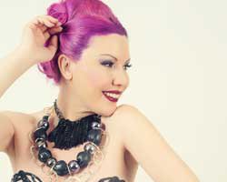 Nihan... EZİLEN KADINA "MOR" DESTEK!