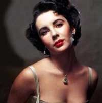Elizabeth Taylor... MENEKŞE GÖZLER KAPANDI!
