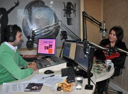 Deniz Seki? ALBÜM LANSMANI GİBİ RADYO PROGRAMI?