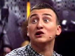 Sefa Doğanay... "BEYAZ ŞOV"DA TAKLİTLERİYLE KIRDI GEÇİRDİ...