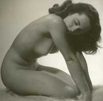 Elizabeth Taylor... İLK VE TEK ÇIPLAK POZU!