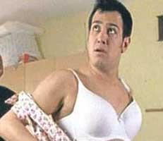 Sarp Apak... "GÖĞÜSLERİMLE SIKINTIM YOK!"