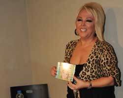 Safiye Soyman... KISIRLI ALBÜM TANITIMI!