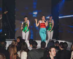 Atiye... ENERJİSİ MAKSİMUMDA!