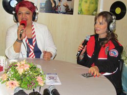 Gonca Elmas Akay? YAZAR DEĞİL SANKİ POPSTAR !