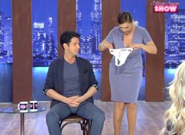 Hülya Avşar Barbra Streisand; Keremcem'de Dean Martin oldu? EKRANDA "G-STRİNG DON SAHNESİ"Nİ CANLANDIRDILAR?