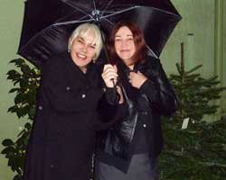 Nazan Öncel... SEZEN'İNE GÖZÜ GİBİ BAKIYOR!