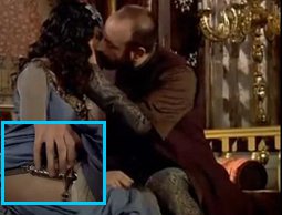 "Muhteşem Yüzyıl"... SIDIKA, SÜLEYMAN'I BIÇAKLIYOR MU?